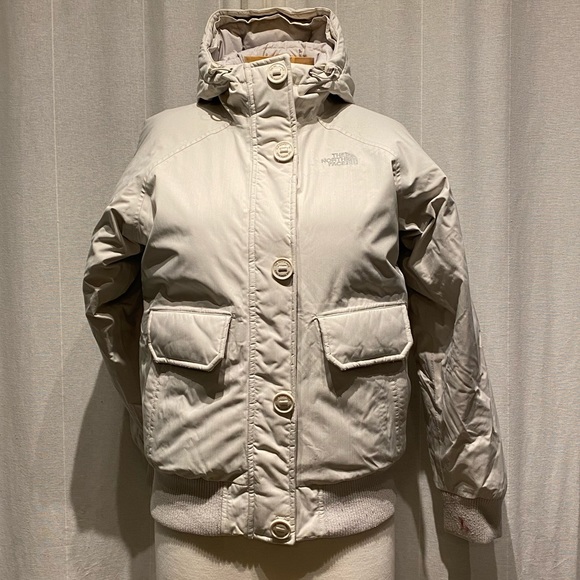 The North Face white bomber jacket - Picture 6 of 6